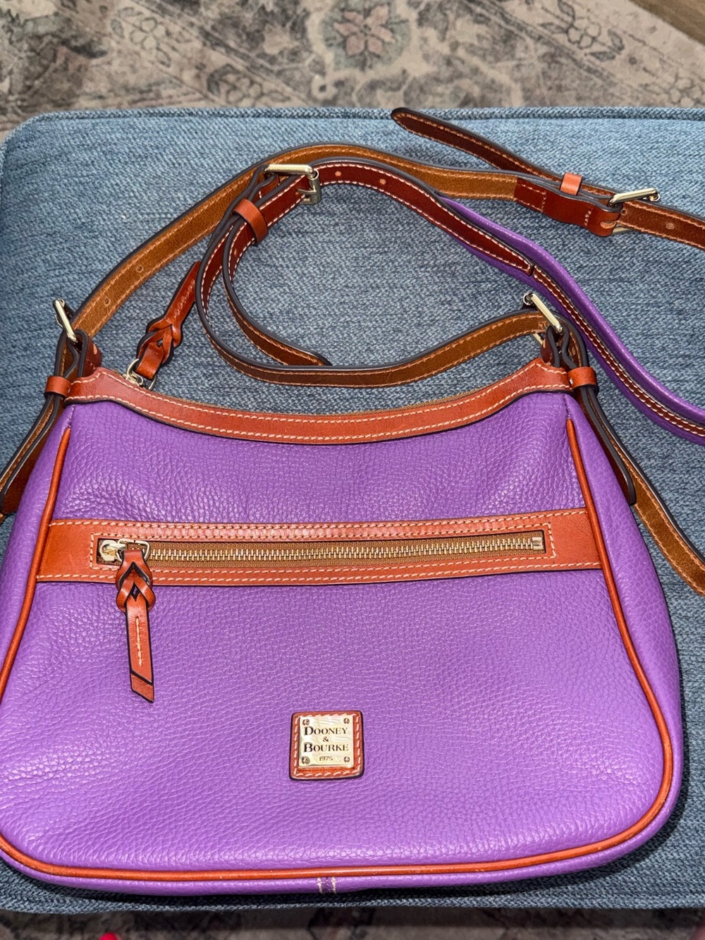 Dooney & Bourke Pebble Grain Piper
